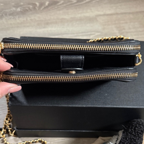 Tory Burch Black Quilted Crossbody Bag - Picture 2 of 10